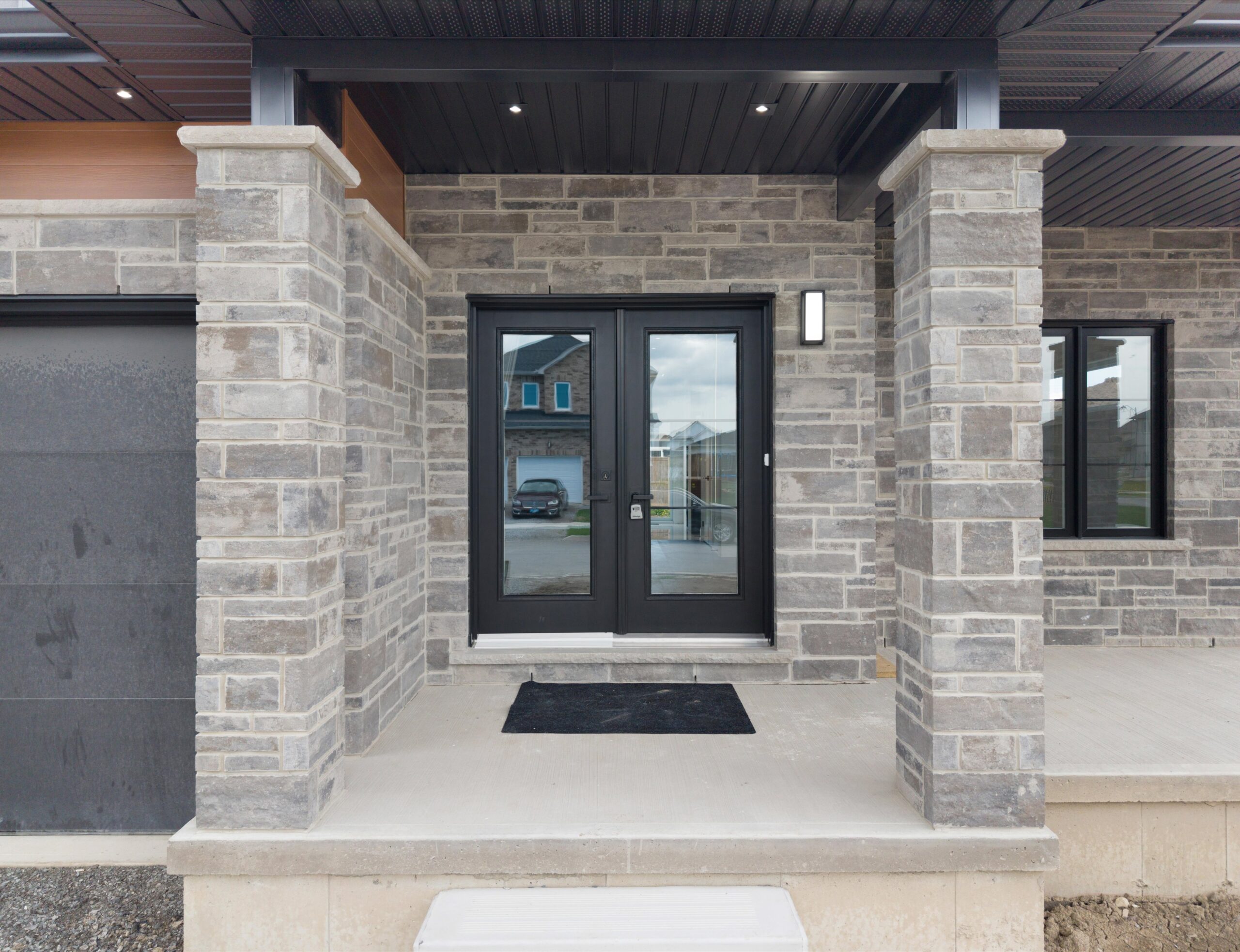 02-Exterior Front